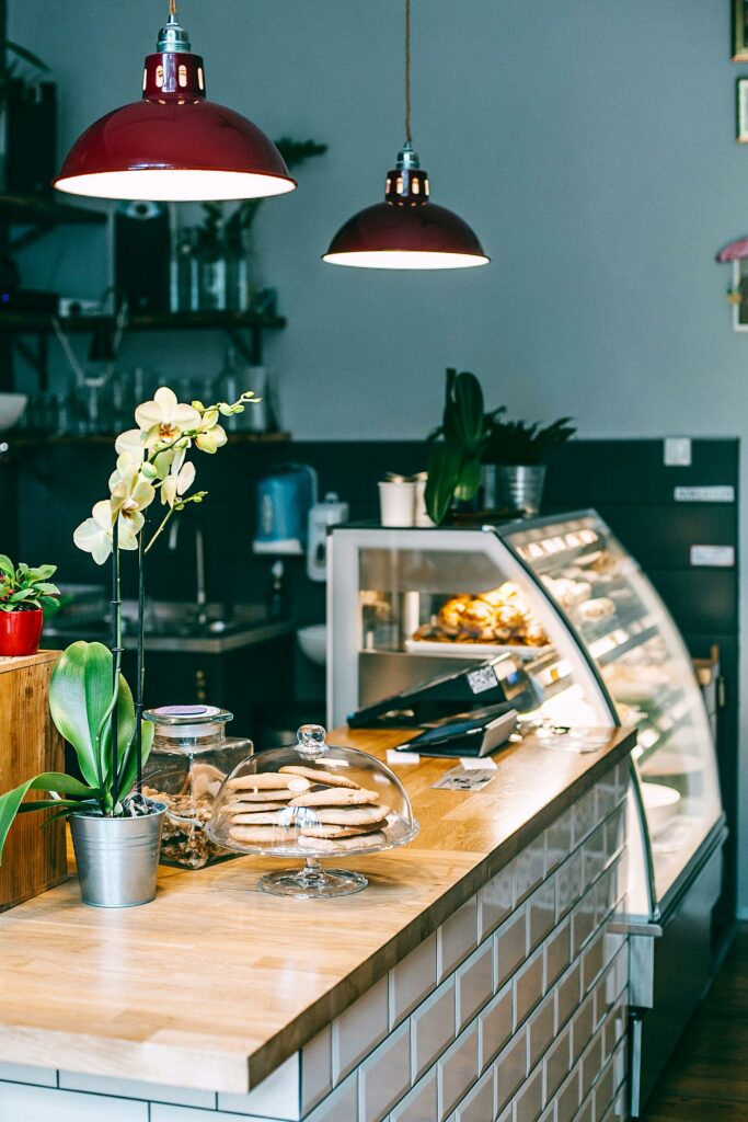 iluminación para comercios en valencia - pastelería